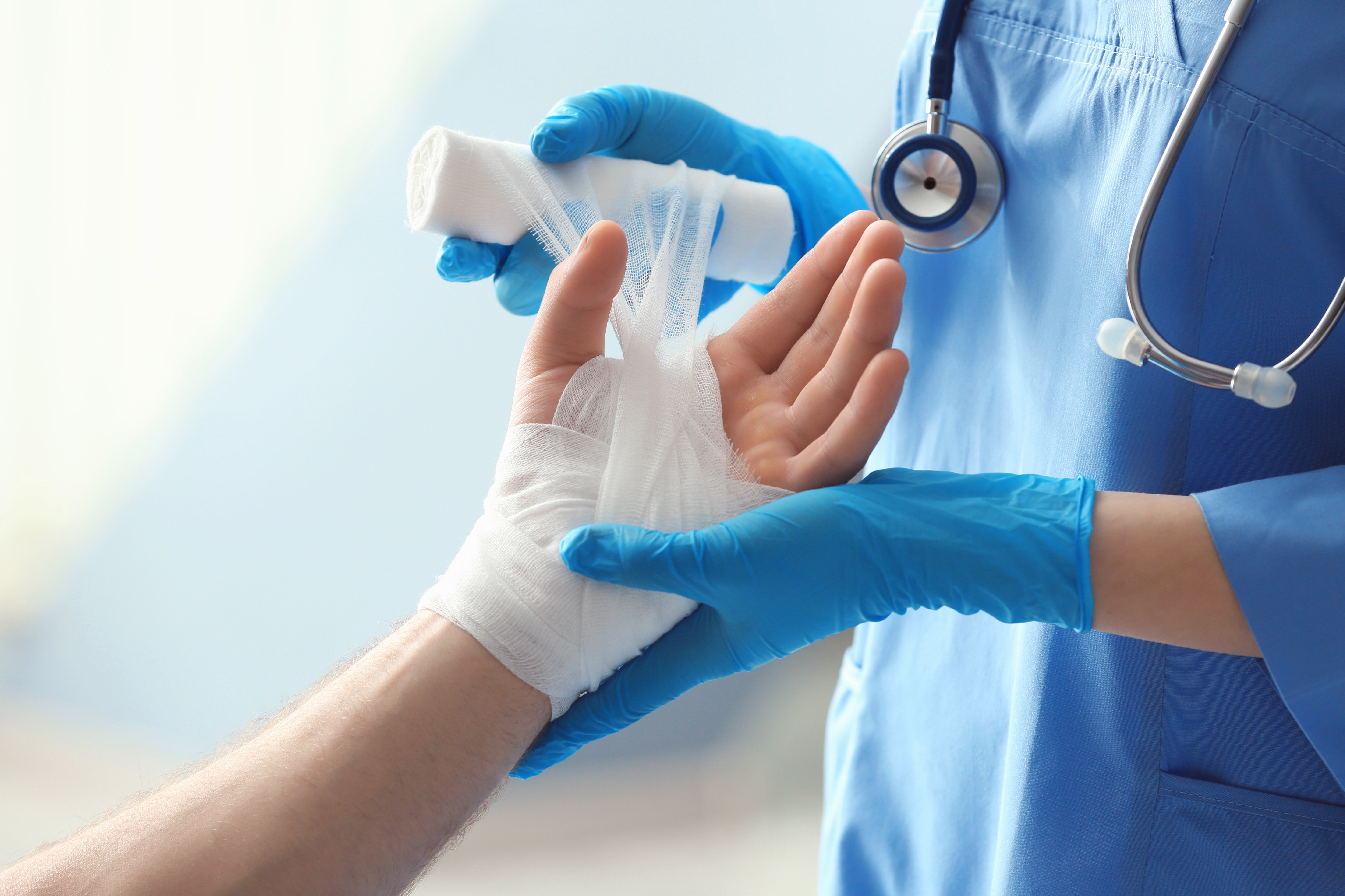 Disposable Synmax Vinyl Gloves Blue